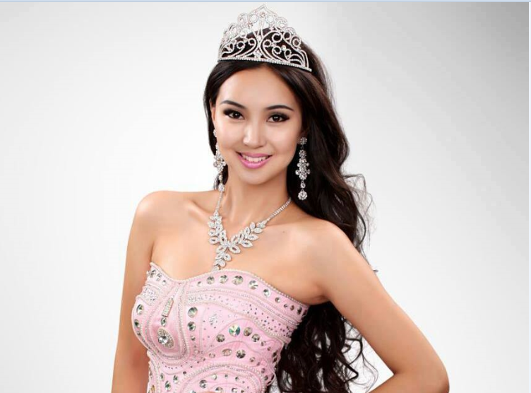 Мисс Т.Батцэцэгийн үзэсгэлэнт зургийн цомгоос